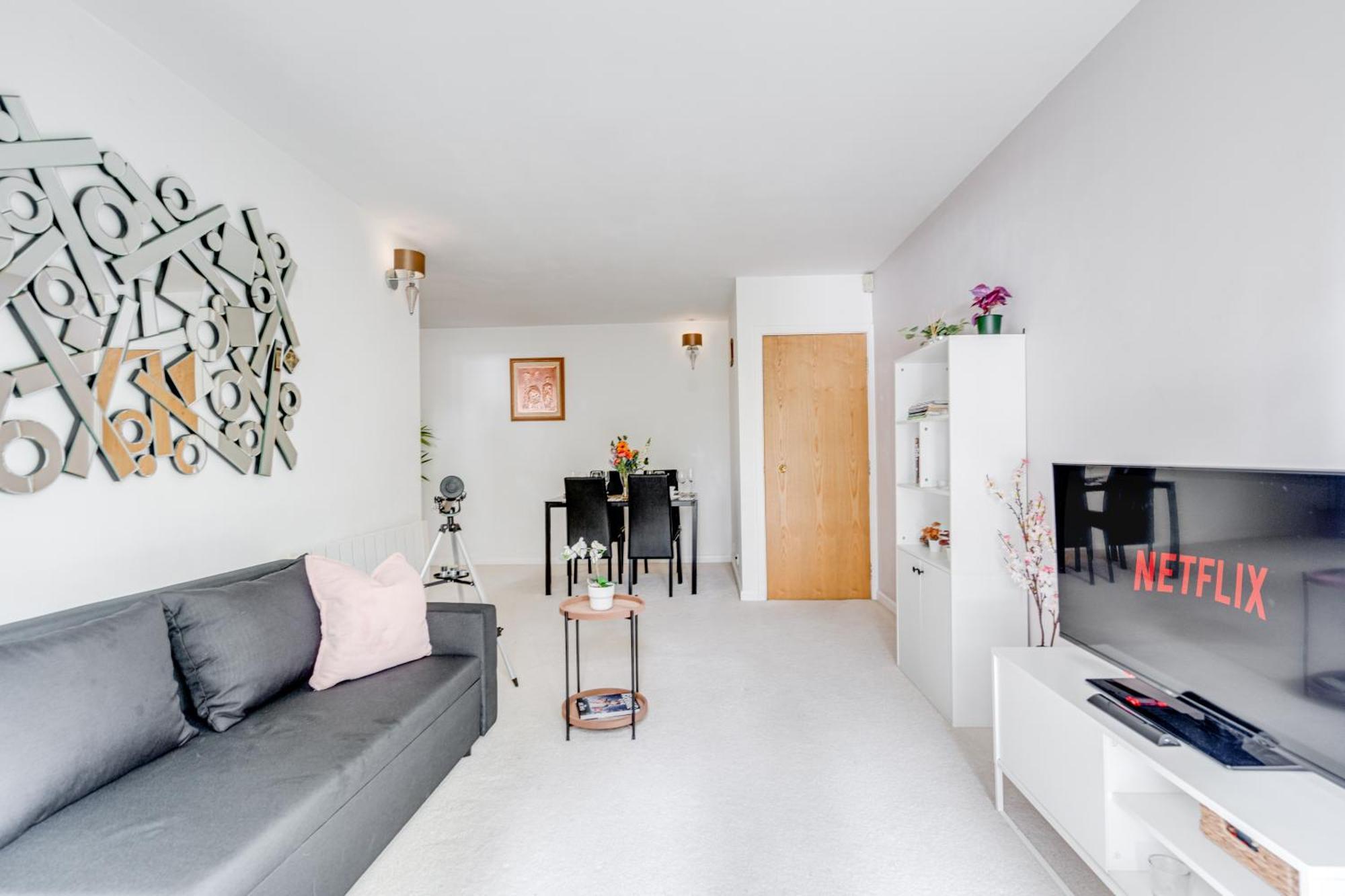 Apartment In Elephant & Castle With Parking Лондон Екстер'єр фото