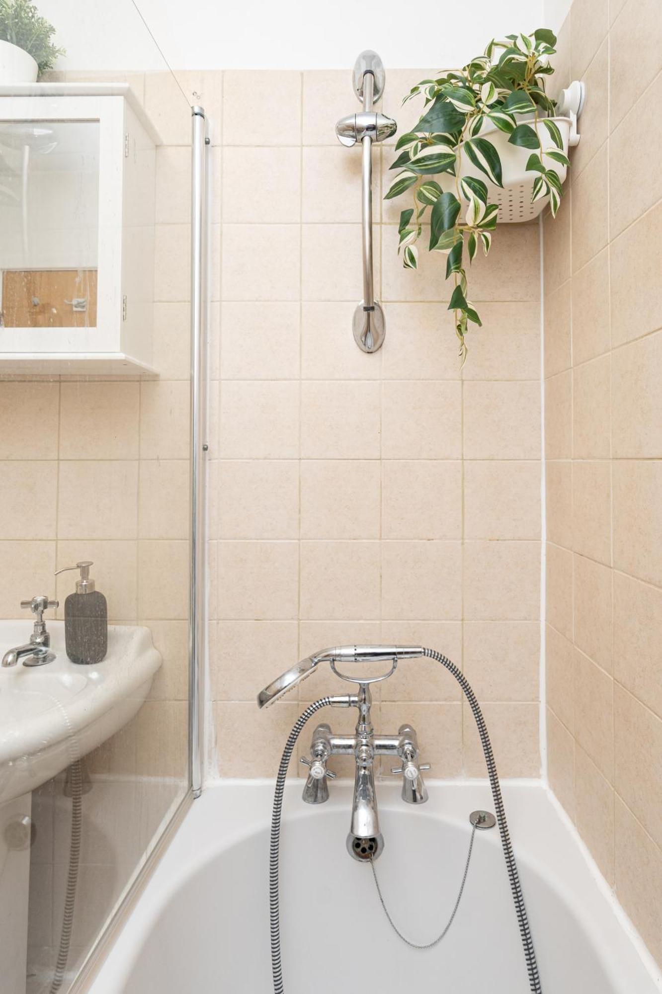 Apartment In Elephant & Castle With Parking Лондон Екстер'єр фото